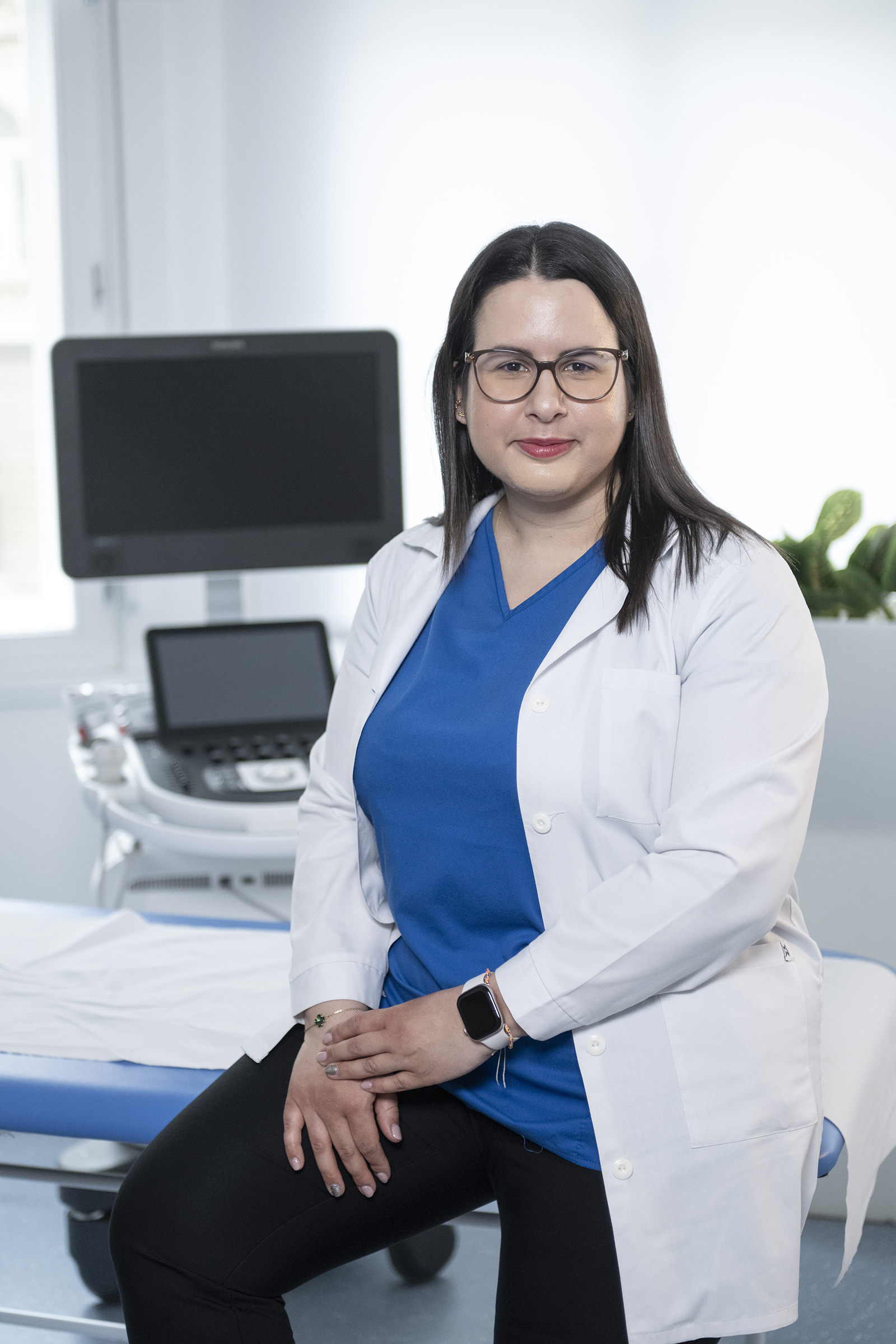 Dr. Szakál-Tóth Zsófia